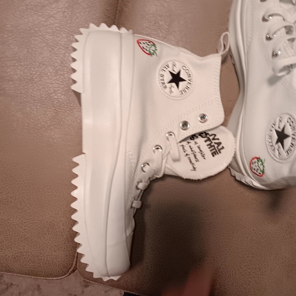 Converse White Run Star Hike Embroidered Women's Sneakers Shoes Platform A03560C - Picture 6 of 14